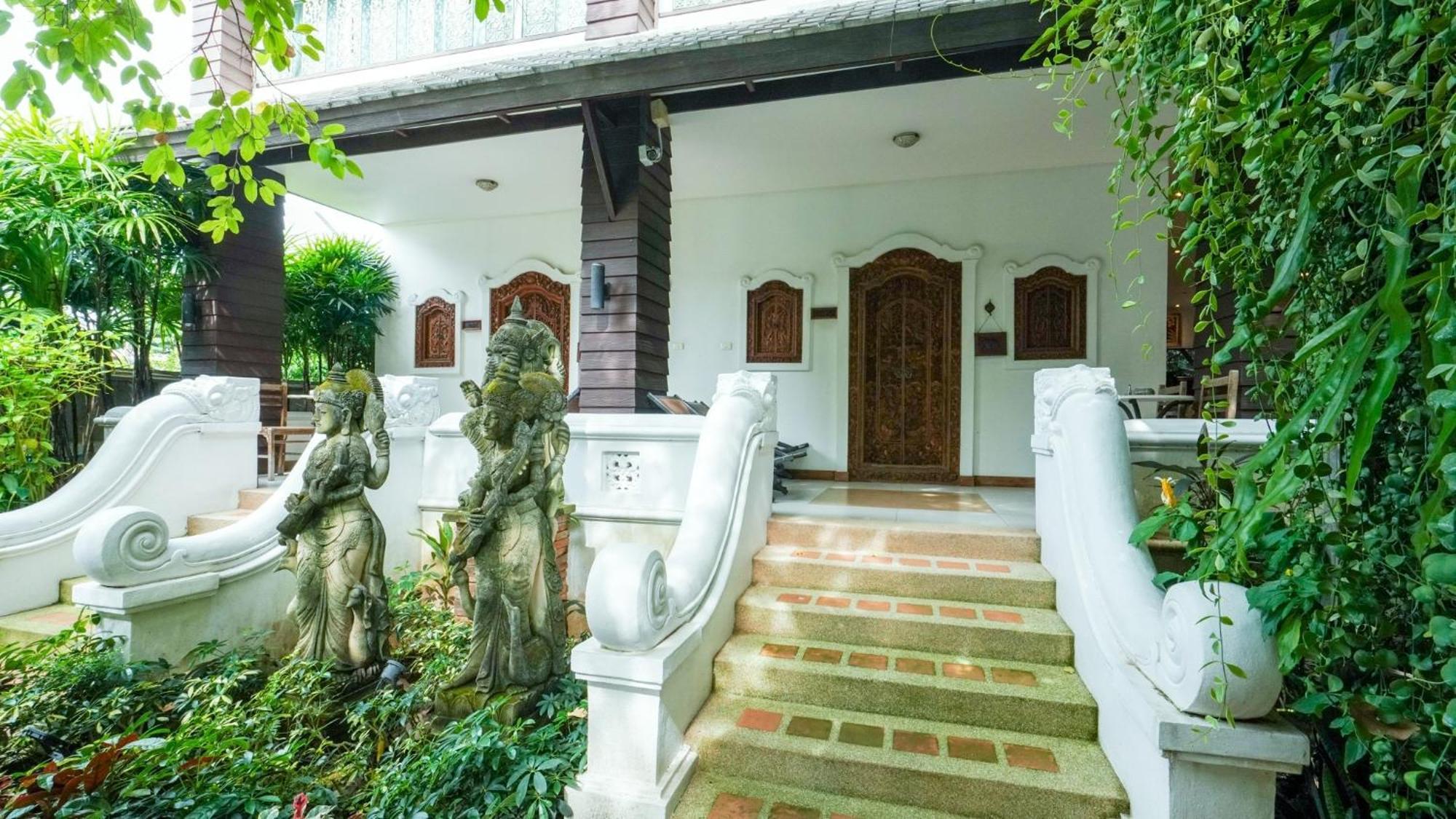 Kodchasri Thani Hotel Chiangmai Csiangmaj Kültér fotó